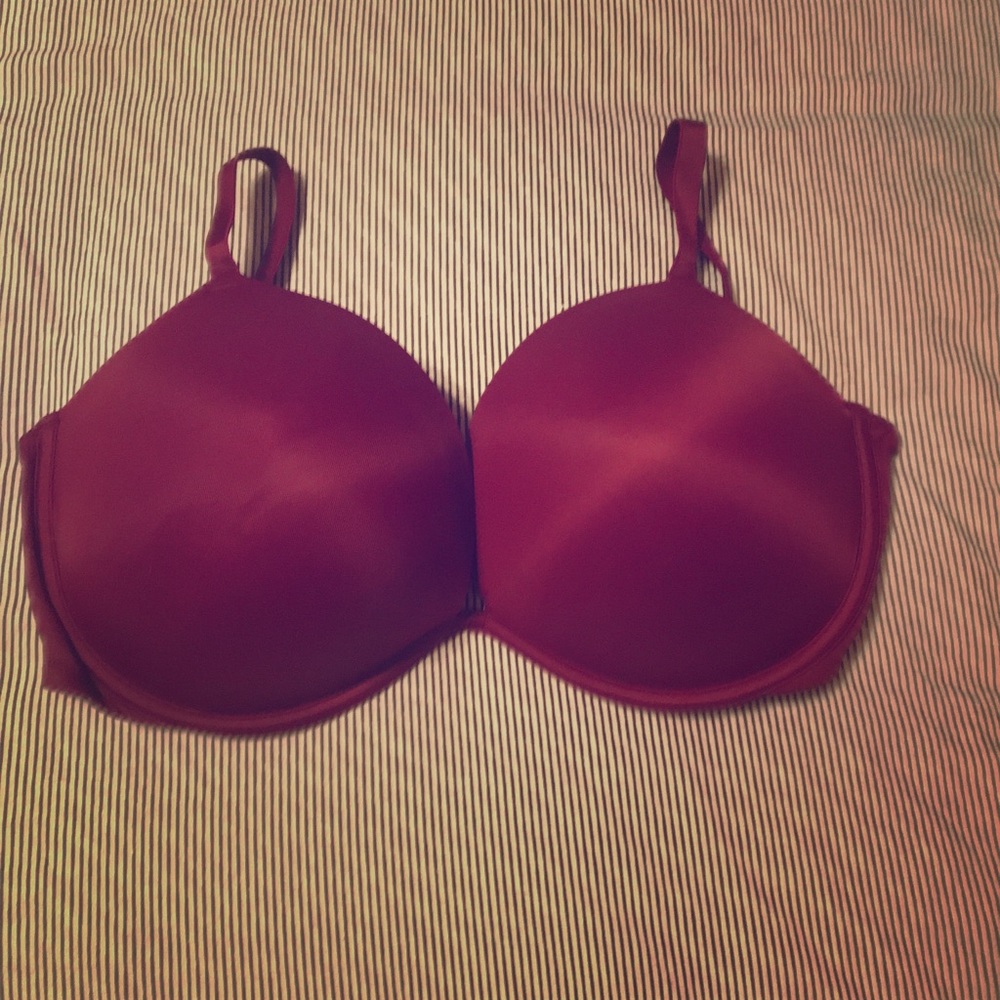 Victoria’s Secret burgundy push up bra!